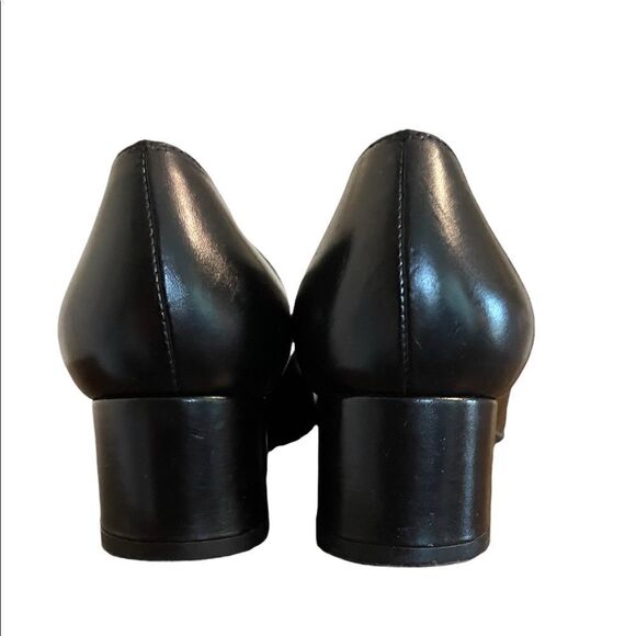 Stuart Weitzman Black Buckle Toe Pumps - 7.5 M - Picture 6 of 7